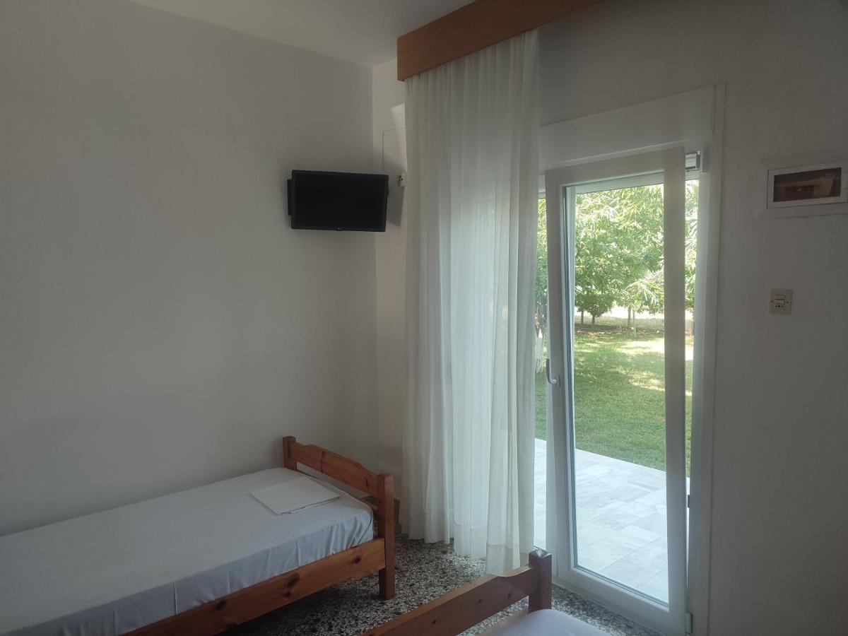 Michalos Apartments Paralía Skotínis Eksteriør bilde