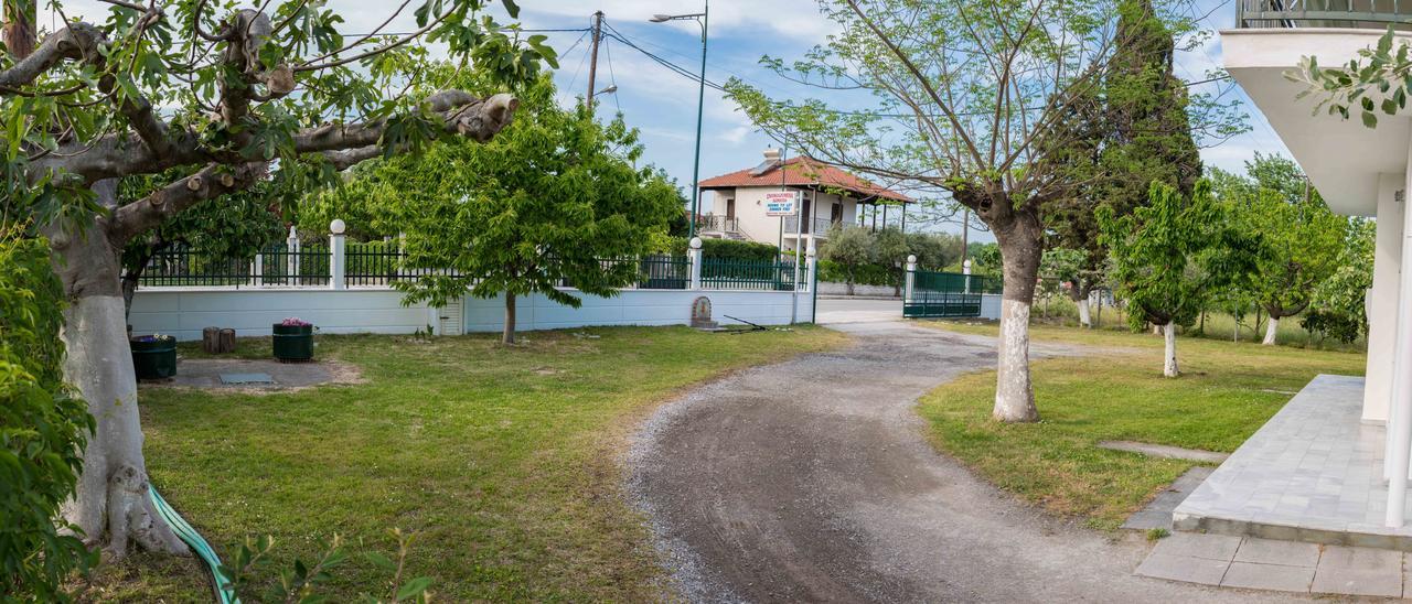 Michalos Apartments Paralía Skotínis Eksteriør bilde