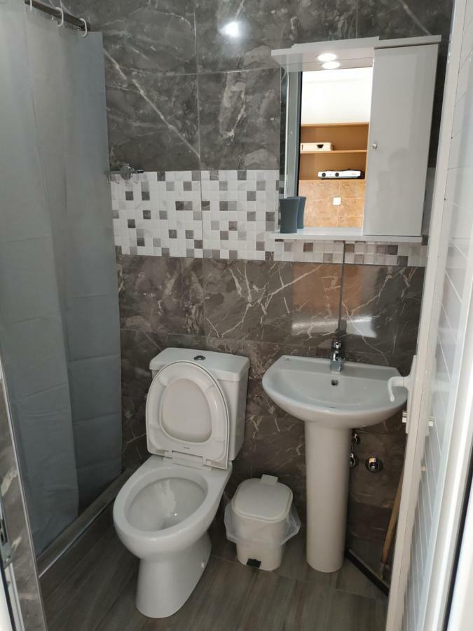 Michalos Apartments Paralía Skotínis Eksteriør bilde